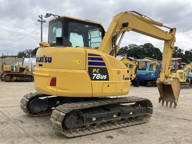 EXCAVATOR — Auction (lot 8462-497)