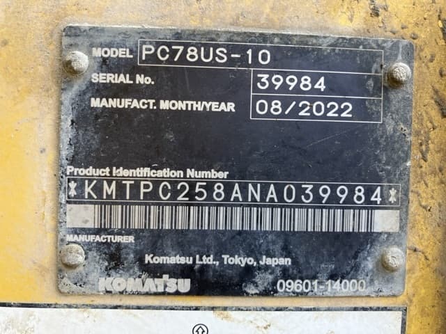 EXCAVATOR — Auction (lot 8462-497)