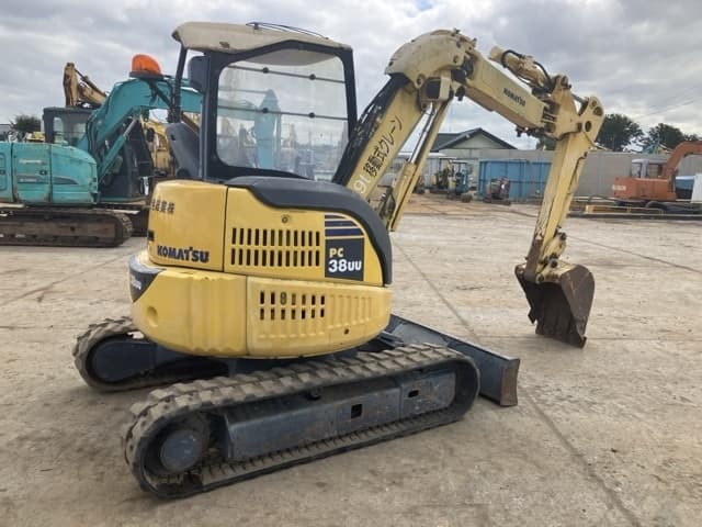 MINI EXCAVATOR — Auction (lot 8462-498)