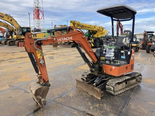 MINI EXCAVATOR — Auction (lot 8462-50002)