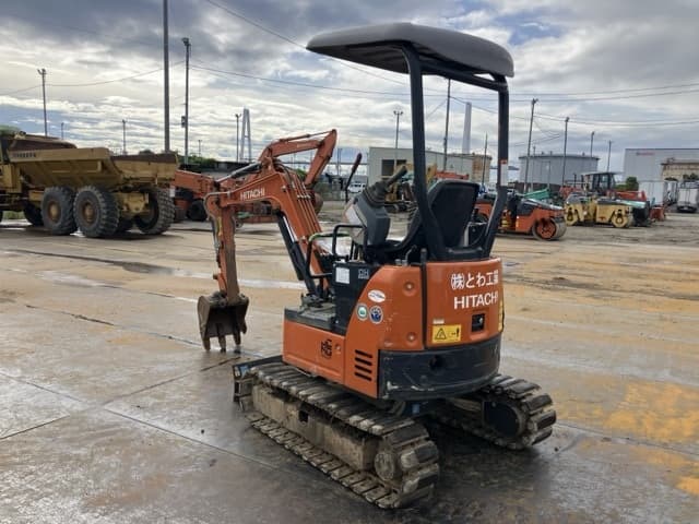 MINI EXCAVATOR — Auction (lot 8462-50002)