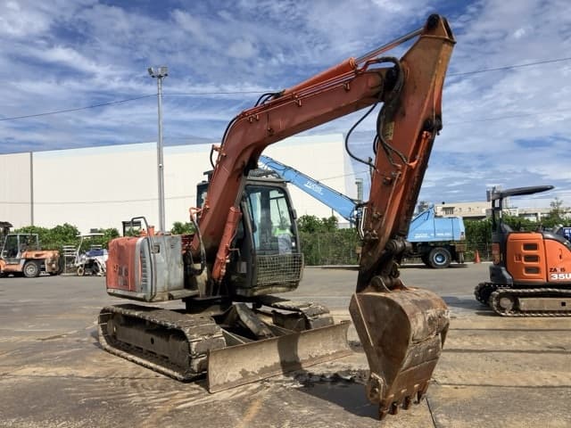EXCAVATOR — Auction (lot 8462-50004)