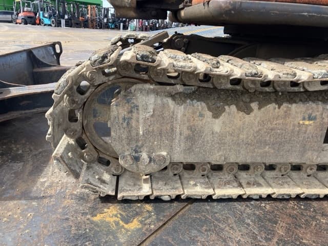 MINI EXCAVATOR — Auction (lot 8462-50005)