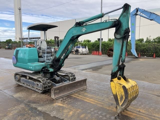 MINI EXCAVATOR — Auction (lot 8462-50006)