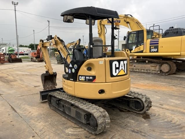 MINI EXCAVATOR — Auction (lot 8462-50010)