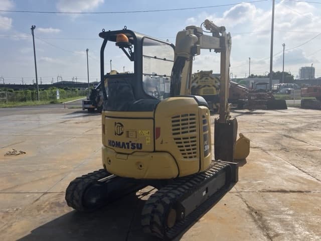 MINI EXCAVATOR — Auction (lot 8462-50011)