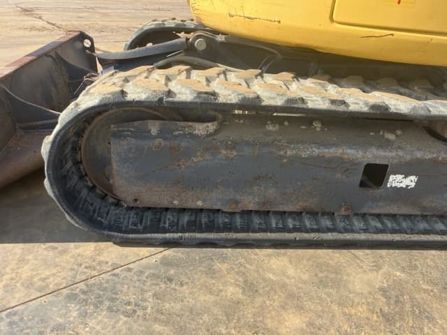 MINI EXCAVATOR — Auction (lot 8462-50011)