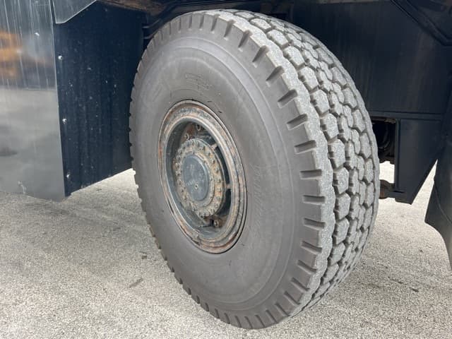 Rough Terrain Crane — Auction (lot 8462-51)