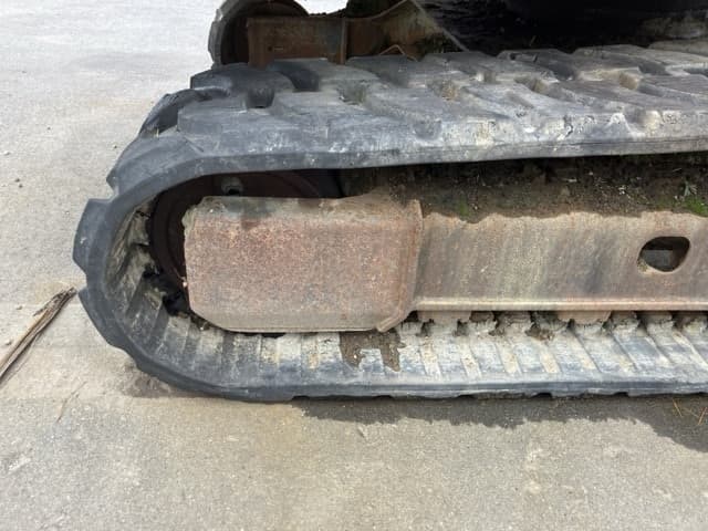 EXCAVATOR — Auction (lot 8462-51801)