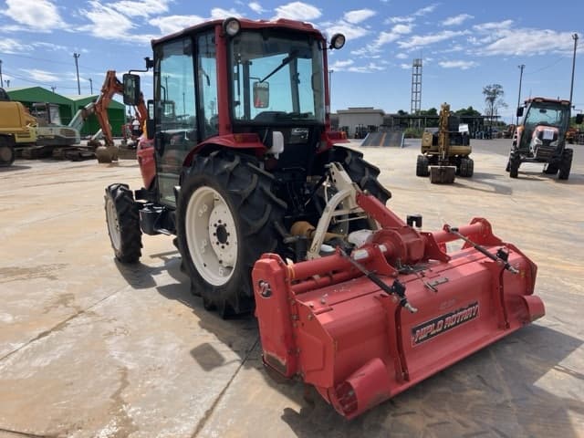 Tractor — Auction (lot 8462-52001)