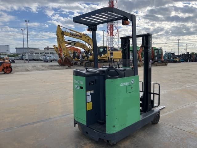 Reach Forklift — Auction (lot 8462-54003)