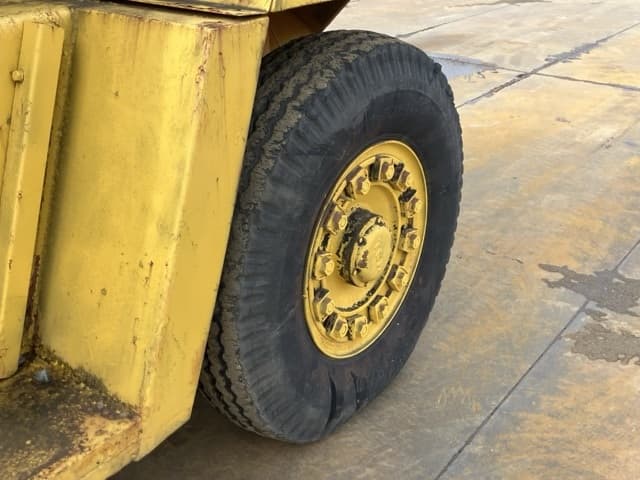 Forklift — Auction (lot 8462-54004)