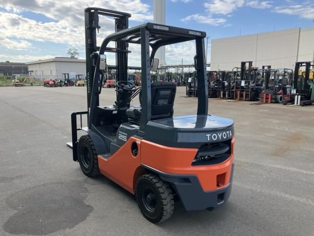Forklift — Auction (lot 8462-54006)