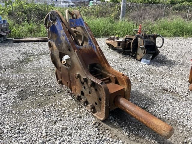 BREAKER — Auction (lot 8462-56002)