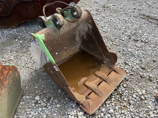 CONSTRUCTION BUCKET — Auction (lot 8462-56004)