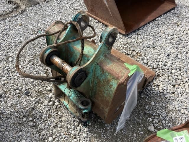 CONSTRUCTION BUCKET — Auction (lot 8462-56004)