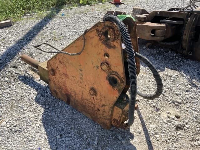 BREAKER — Auction (lot 8462-56008)
