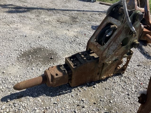 Breaker — Auction (lot 8462-56009)