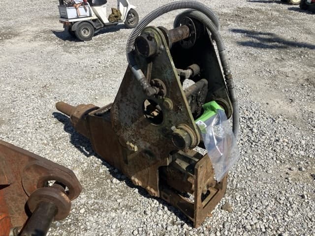 Breaker — Auction (lot 8462-56009)