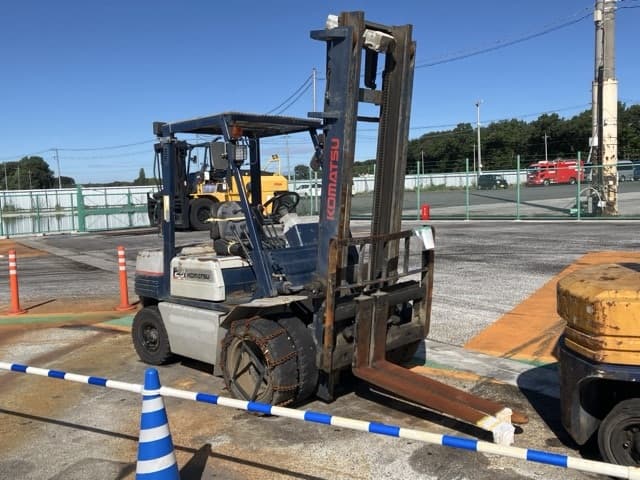 Forklift — Auction (lot 8462-5801)