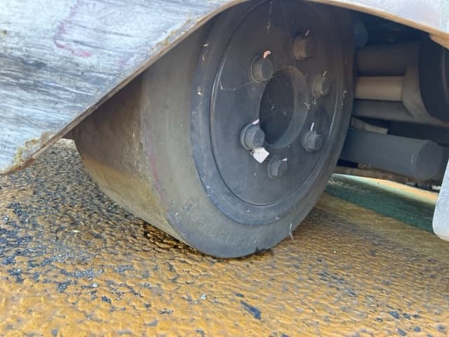 Reach Forklift — Auction (lot 8462-5802)
