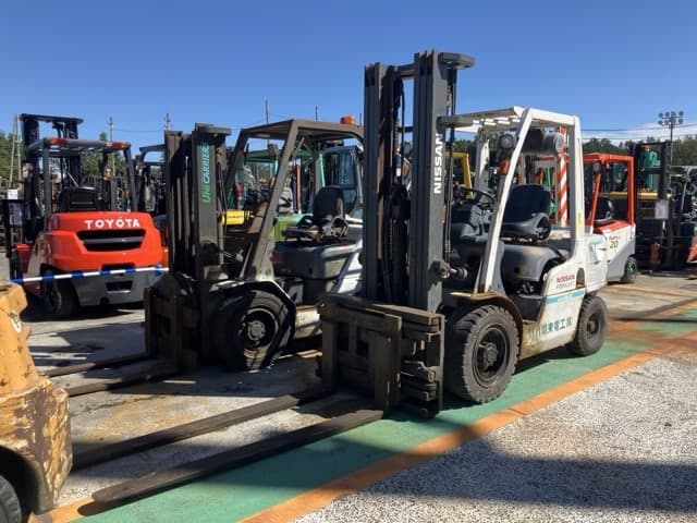Forklift — Auction (lot 8462-5805)