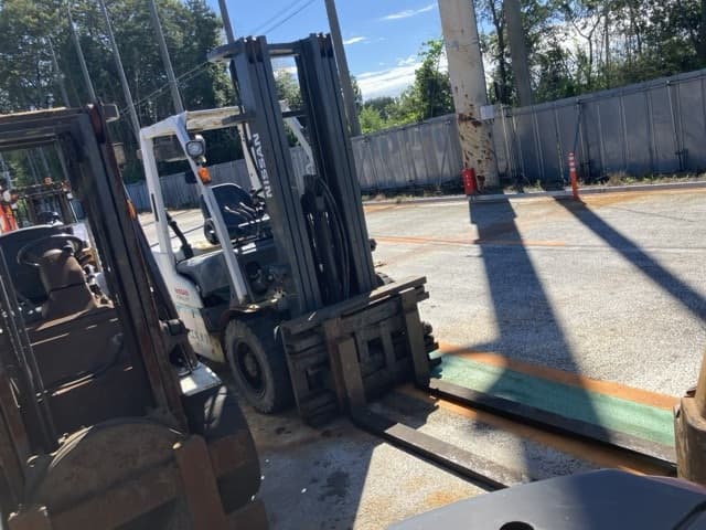 Forklift — Auction (lot 8462-5805)