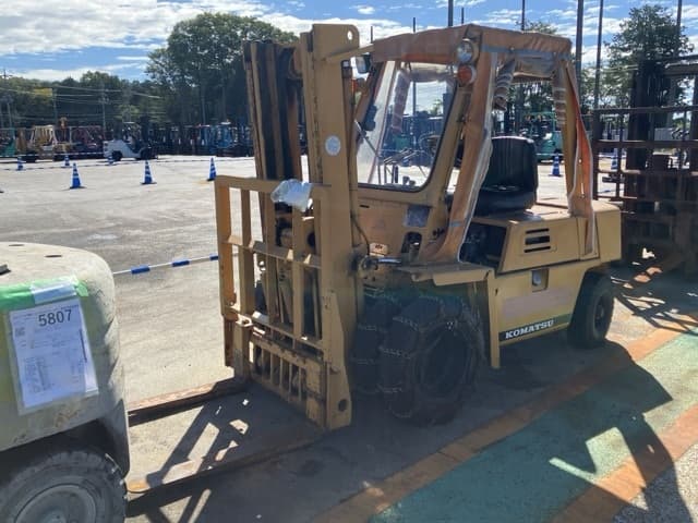 Forklift — Auction (lot 8462-5806)