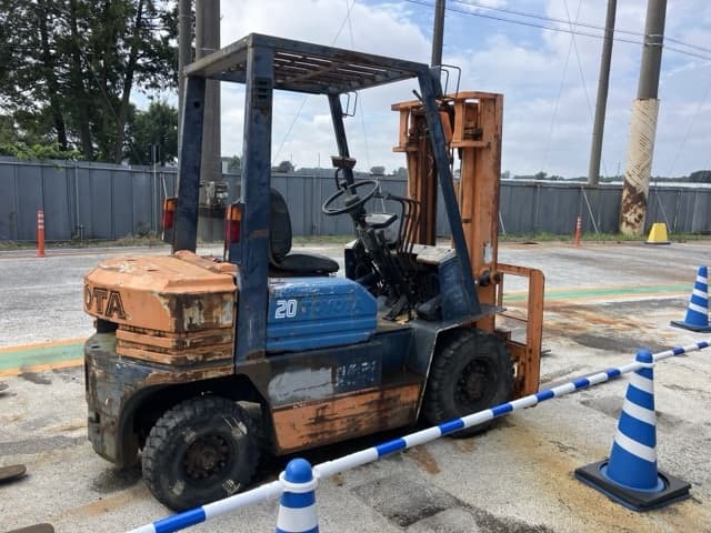 Forklift — Auction (lot 8462-5810)