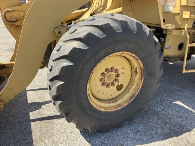 WHEEL LOADER — Auction (lot 8462-59)