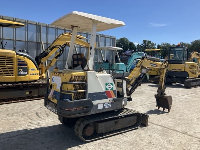 MINI EXCAVATOR — Auction (lot 8462-60)