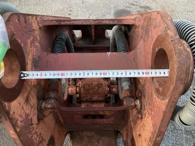 BREAKER — Auction (lot 8462-6047)