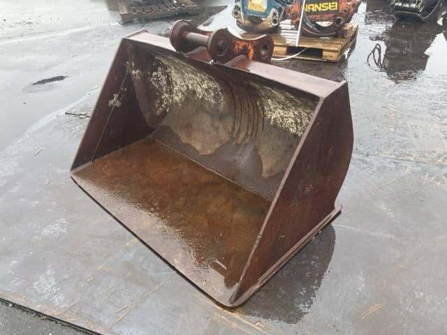 SLOPE BUCKET — Auction (lot 8462-6051)