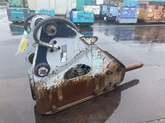 BREAKER — Auction (lot 8462-6063)