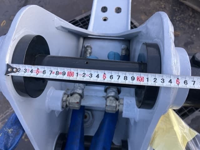 BREAKER — Auction (lot 8462-6065)