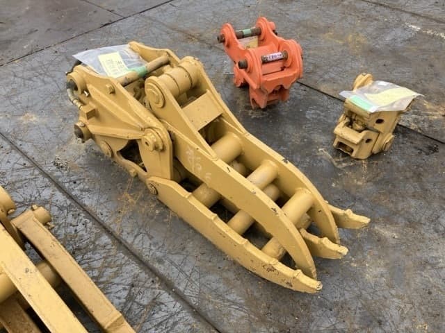 HYDRAULIC FORK — Auction (lot 8462-6069)