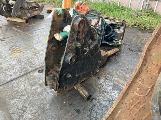 BREAKER — Auction (lot 8462-6071)
