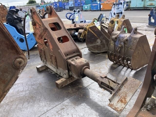 BREAKER — Auction (lot 8462-6077)