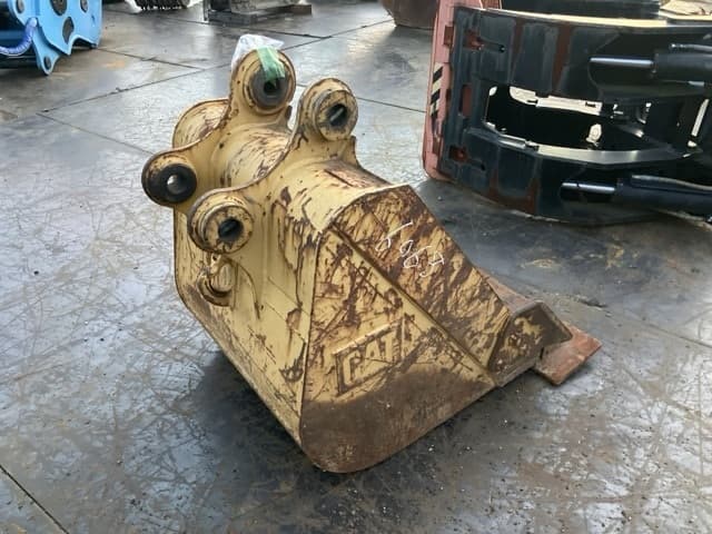 CONSTRUCTION BUCKET — Auction (lot 8462-6081)