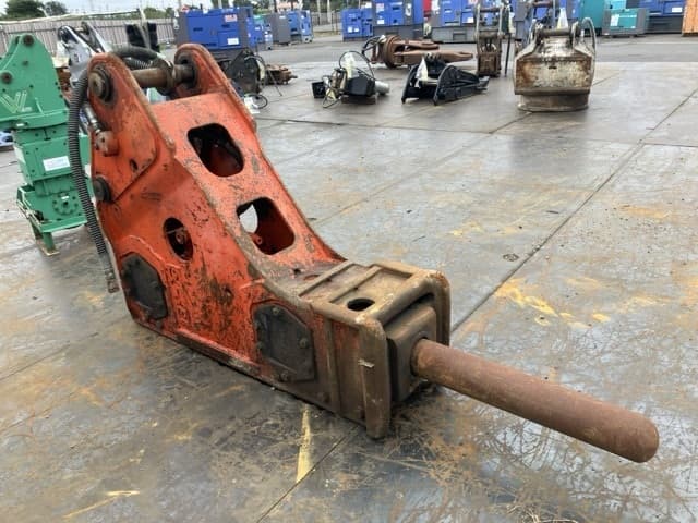 BREAKER — Auction (lot 8462-6082)