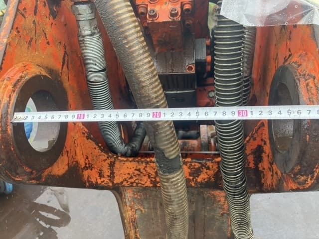 CONCRETE PULVERIZER — Auction (lot 8462-6083)