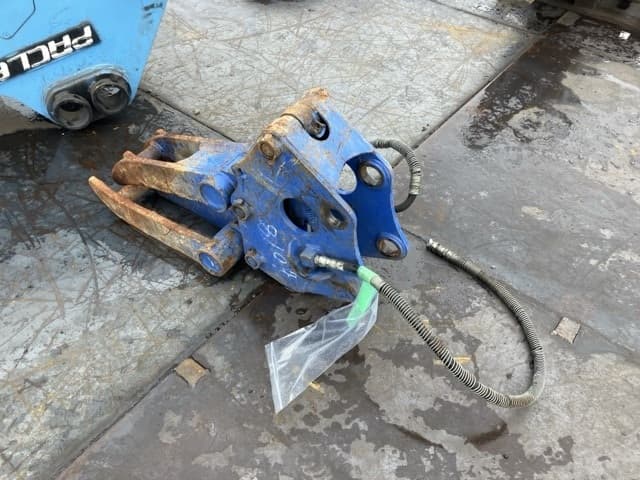 HYDRAULIC FORK — Auction (lot 8462-6088)