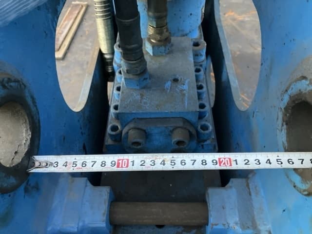 BREAKER — Auction (lot 8462-6090)