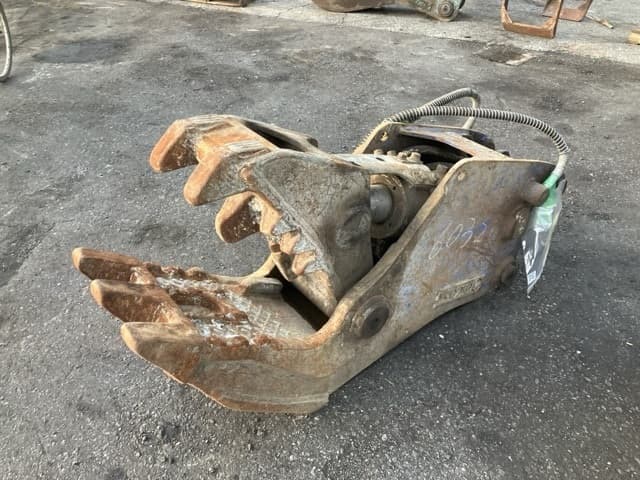CONCRETE PULVERIZER — Auction (lot 8462-6098)