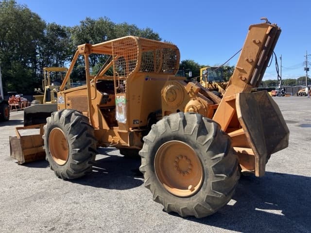Logging tractor — Auction (lot 8462-65)