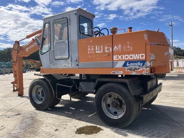 EXCAVATOR — Auction (lot 8462-72)
