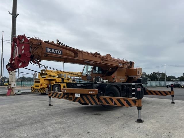 Rough Terrain Crane — Auction (lot 8462-73)