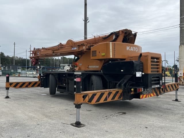Rough Terrain Crane — Auction (lot 8462-73)