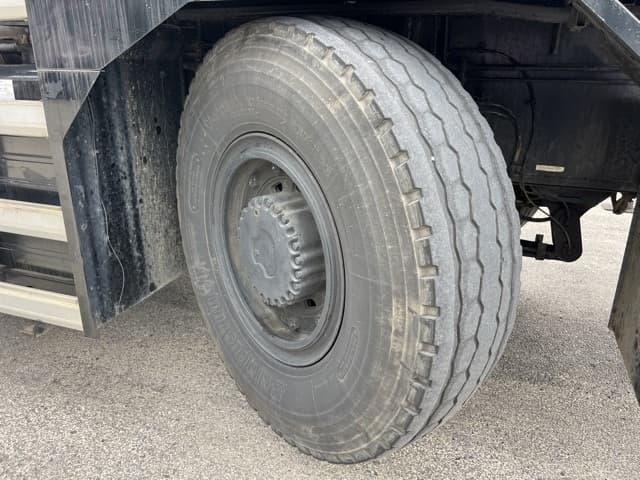 Rough Terrain Crane — Auction (lot 8462-73)