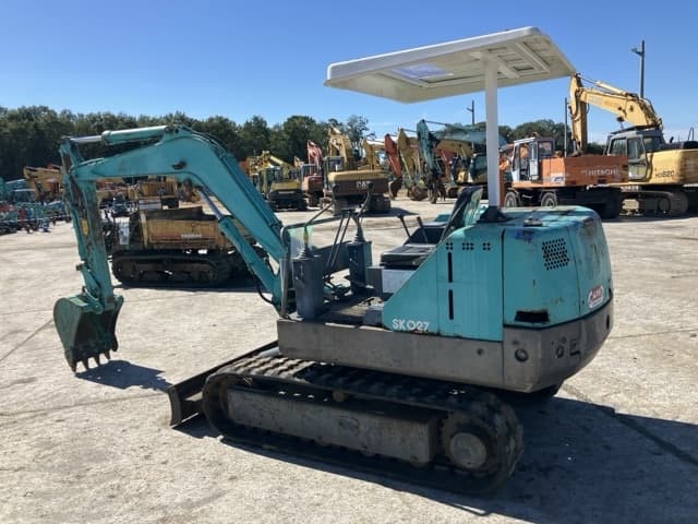 MINI EXCAVATOR — Auction (lot 8462-74)